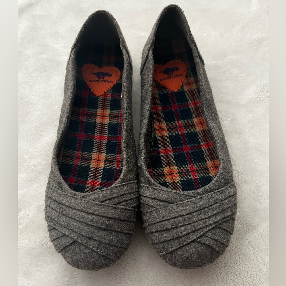 Rocket Dog Gray Women's Flats